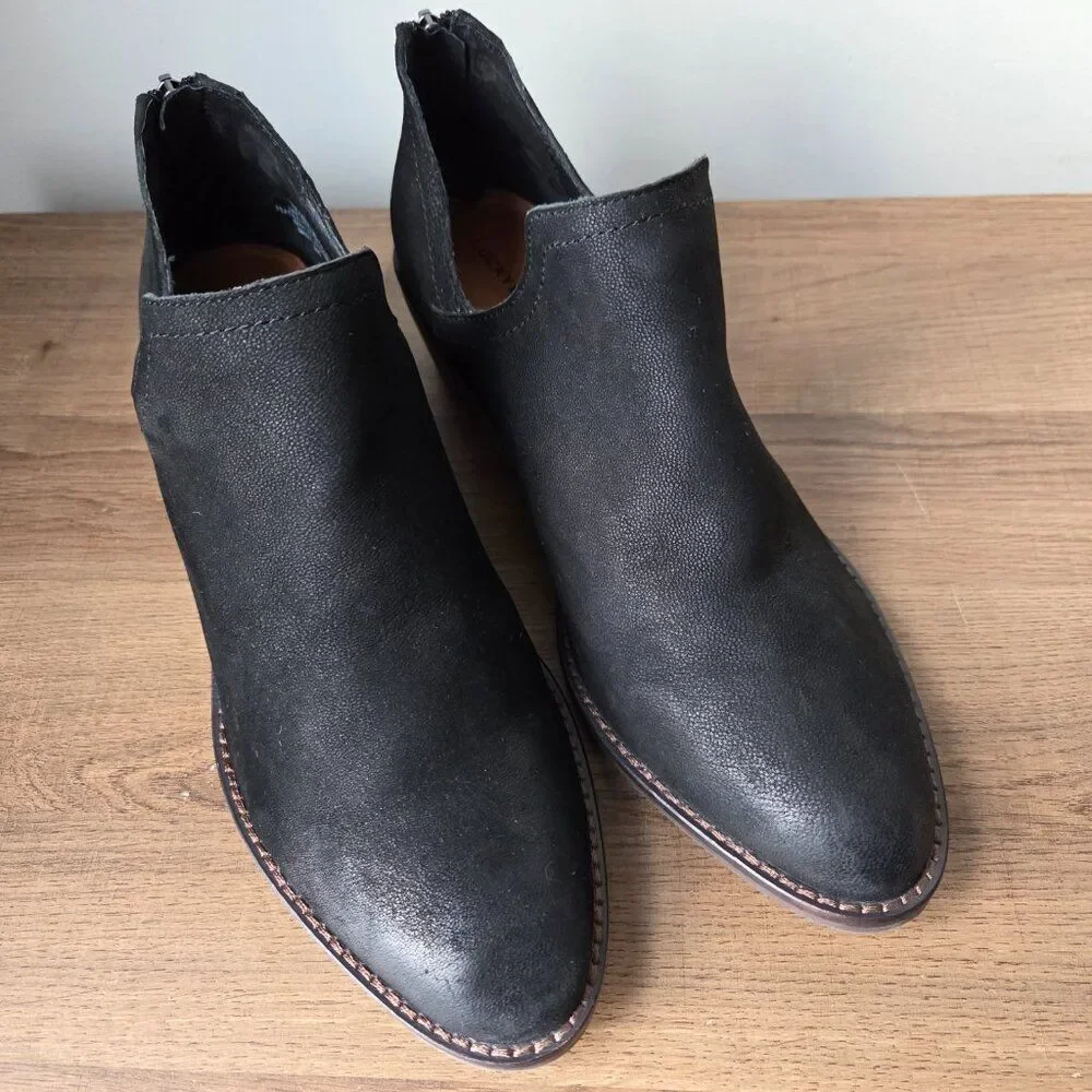 LIKE NEW LUCKY BRAND FITINA BLACK LEATHER ALMOND TOE ANKLE BOOTIES SIZE 9.5 WMNS